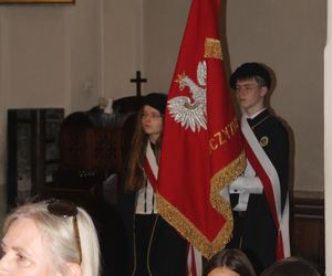 Jubileusz 40-lecia połączony był ze świętem szkoły, ponieważ obchodzi ona również 28. rocznicę nadania imienia.