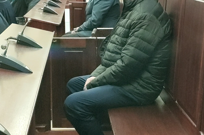 Jeden z oskarżonych na ławie Sądu Okręgowego w Szczecinie