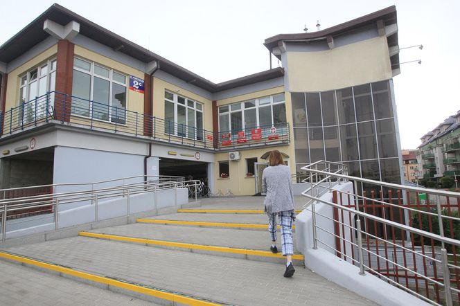 Pogorzelcy z Ząbek otrzymają po 10 tys. zł pomocy. Miasto i gmina wypłacą dotacje