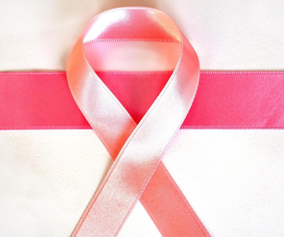 Kobiety badajcie swoje piersi. Październik miesiącem świadomości raka piersi