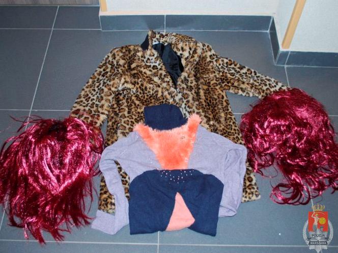 Uwodziła, nęciła i okradała