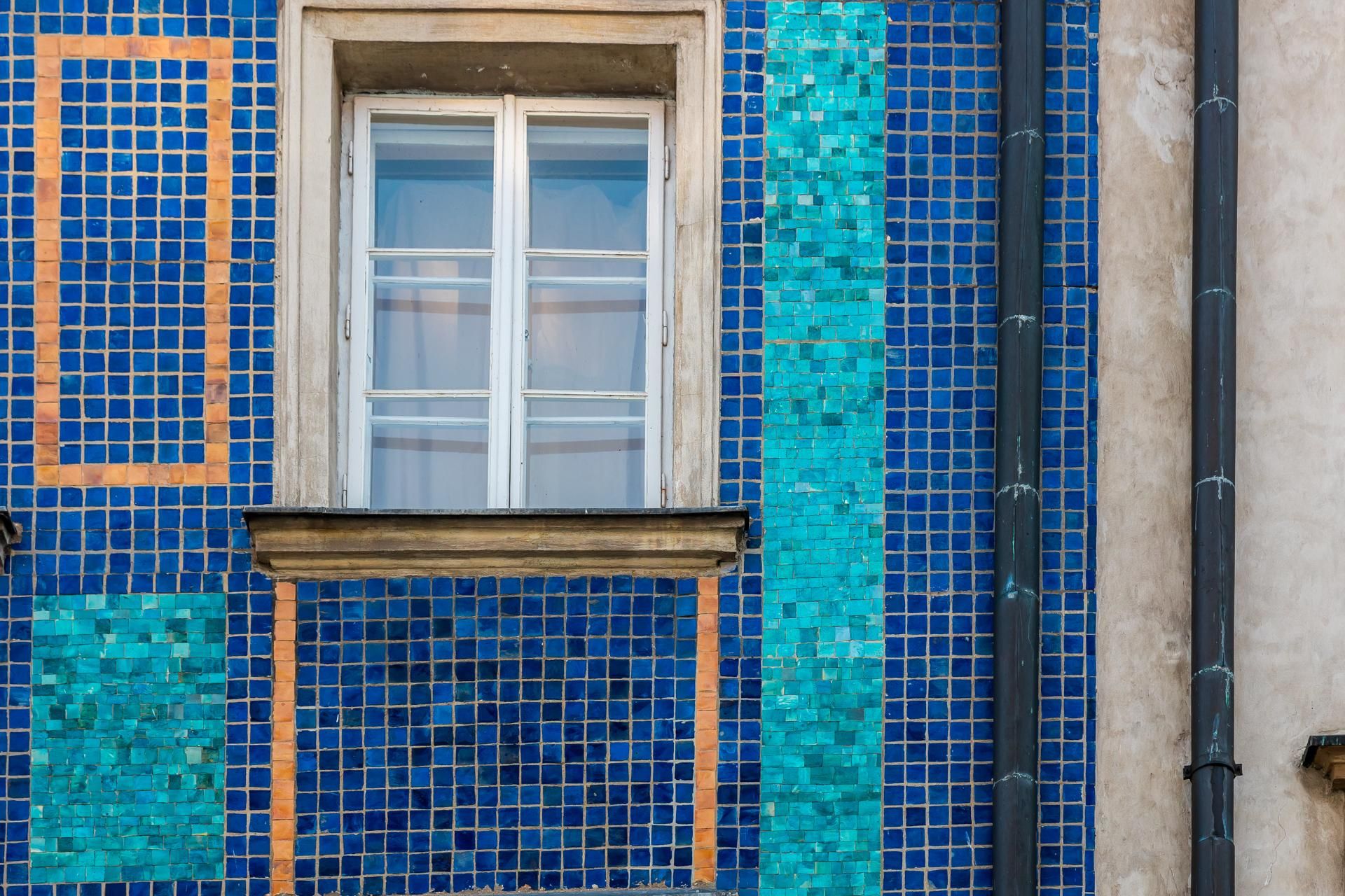 Mozaika na Mostowej 9a w Warszawie