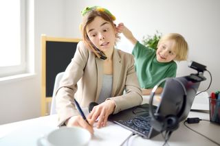 Diagnoza ADHD u mamy. Dlaczego to tak ważne dla terapii dziecka?