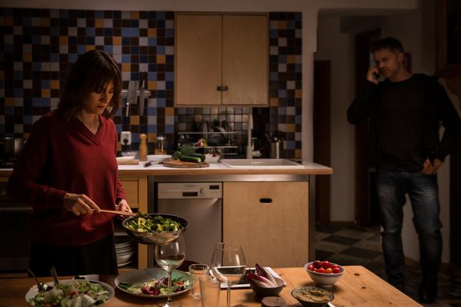 Diagnoza 4 sezon odc. 1. Anna (Maja Ostaszewska), Michał Wolski (Maciej Zakościelny)