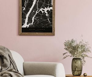 Pudrowy róż w wersji minimalistycznej