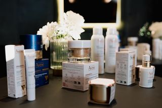 Olśniewaj Pewnością Siebie! Jak wygląda holistyczna pielęgnacja w duchu pro-age?