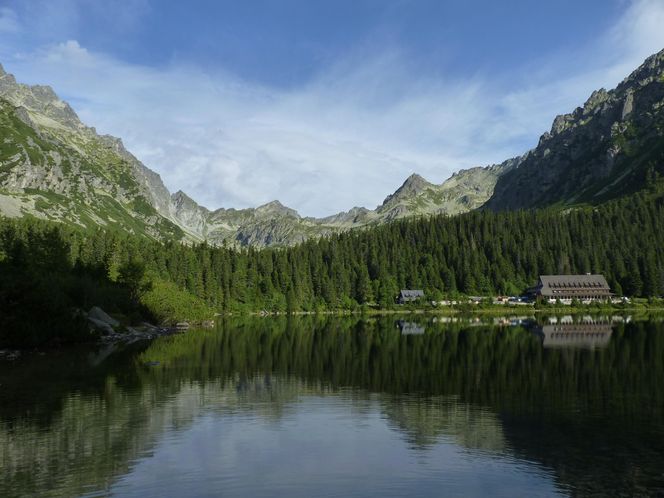 Schronisko nad Popradzkim Stawem