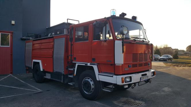 Strażacy ochotnicy podarowali Ukrainie swój wóz [WIDEO, ZDJĘCIA]