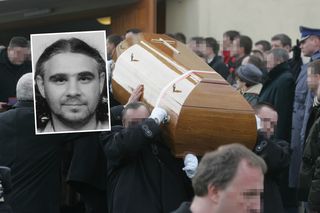 Zadźgali policjanta na przystanku, bo zwrócił im uwagę. Rocznica śmierci Andrzeja Struja