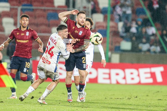 Orkiestra górnicza zagrała jak za dawnych lat, Górnik Zabrze również. Lech Poznań na kolanach