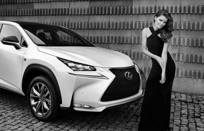 Agnieszka Radwańska promuje Lexusa NX