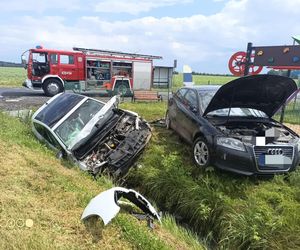  19-latka trafiła do szpitala po zderzeniu aut