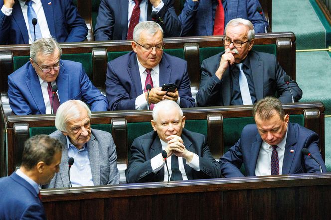 Wojna domowa w PiS: Nie można nawet wykluczyć, że dojdzie do podziału