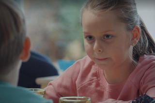 M jak miłość odc. 1787. Marcin (Mikołaj Roznerski), Szymek (Staś Szczypiński), Maja (Laura Jankowska)	