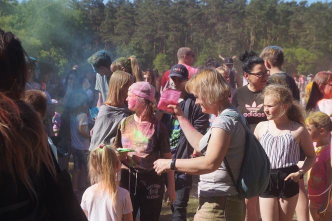 Holi Festival, czyli Święto Kolorów w bydgoskim Myślęcinku [ZDJĘCIA]