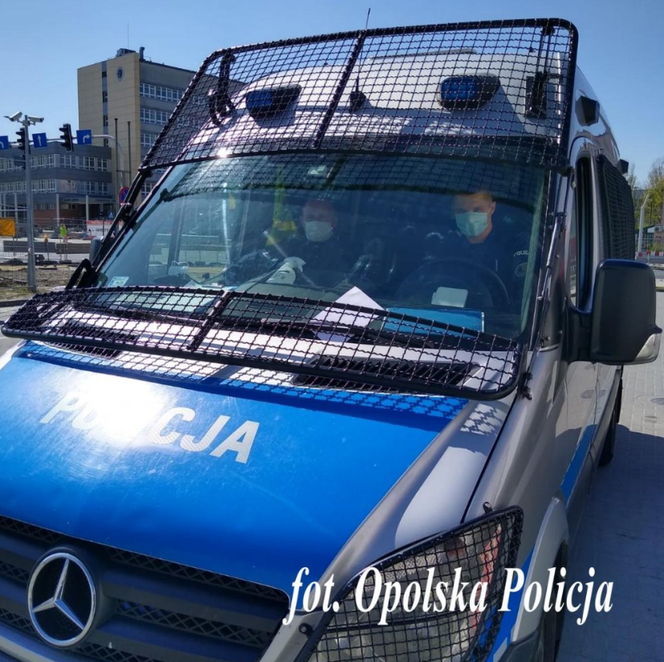 Opole: Zostawili kartkę policjantom! Co na niej napisali?