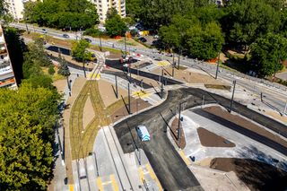 Tramwaj na Stegny w Warszawie w przeddzień otwarcia