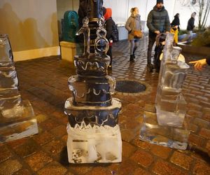 Tłumy widzów podziwiało rzeźby lodowe! Drugi dzień Poznań Ice Festival 2024