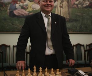 Wielka zmiana w wyglądzie Marka Suskiego. Mocno schudł. Jest szczuplutki jak szczypiorek