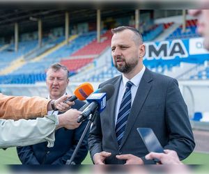 Nie trybuna, a nowy stadion