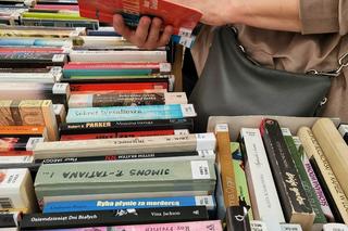 Setki książek, winyli i czasopism za 4 złote. We Wrocławiu rusza Giełda Książki Bibliotecznej