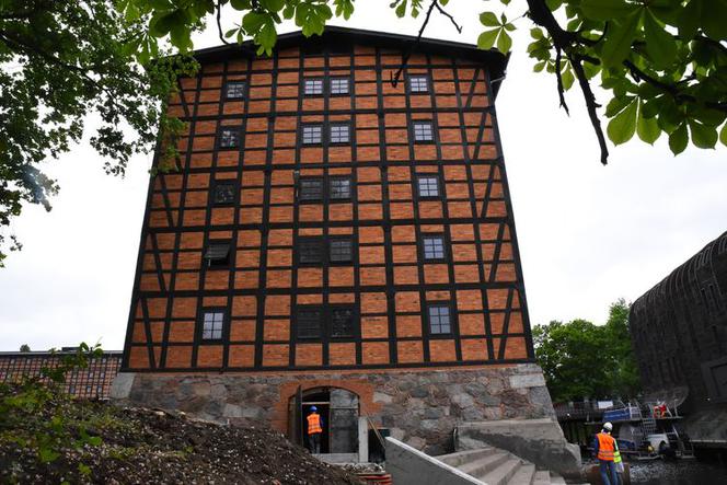Młyn Rothera. Będzie tu kaskadowa fontanna i tarasy