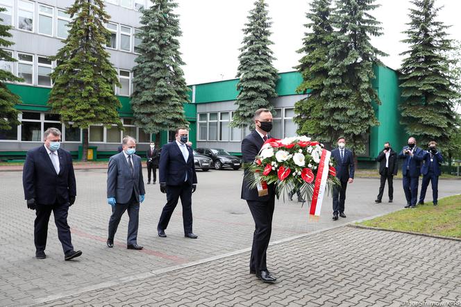 Wybory 2020. Prezydent Andrzej Duda w Bytomiu. Odwiedził ratowników górniczych [ZDJĘCIA]