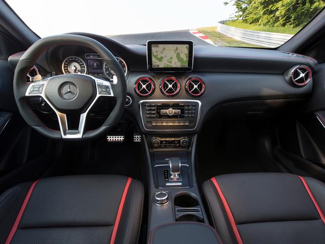 Mercedes A 45 AMG