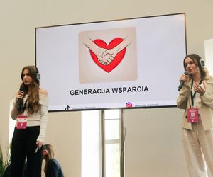 W ramach swojego projektu sześcioro uczniów Siedleckiego Prusa pomagało podopiecznym Domu Pomocy Społecznej w Siedlcach