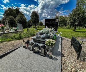 Syn konał na ulicy, a oni tylko stali!