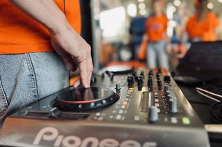 Strefa Radia ESKA na Retro Motor Show!