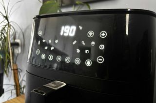 Ceny airfryer w październiku 2025: od budżetowych hitów po premium. Przewodnik po ofertach