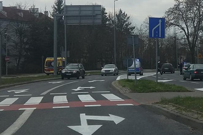 Do potrącenia doszło przy skrzyżowaniu ulic: Walczaka i Stilonowej.