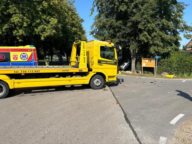 Wypadek w Siedliskach. Zderzenie osobówki i autolawety!