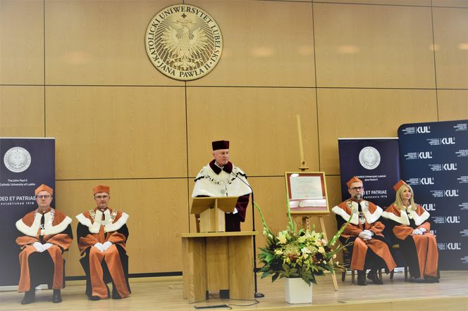 Abp S. Gądecki zpostał uhonorowany Medalem za Zasługi dla KUL