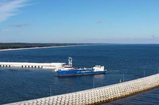 Pogłębiarka Ursa już pływa po Mierzei Wiślanej