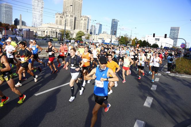 Uczestnicy 46. edycji Nationale-Nederlanden Maratonu Warszawskiego