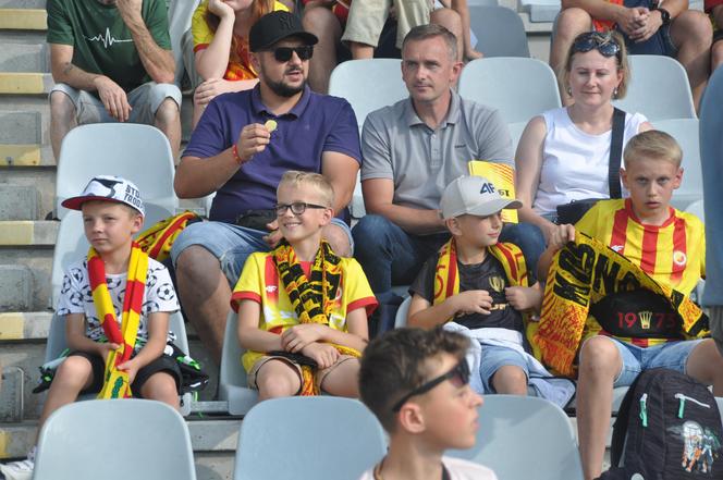 Korona Kielce - Cracovia. Zdjęcia kibiców podczas meczu. 10 sierpnia 2024