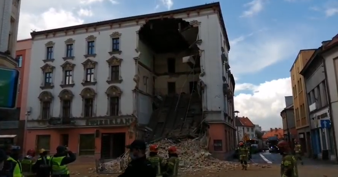 Rybnik. Zawaliła się ściana kamienicy Świerklaniec