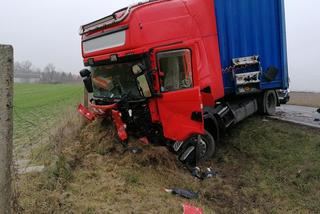 Nie żyją DWIE kobiety. Ich auto zostało ZMIAŻDŻONE! Fatalny wypadek na DK15 