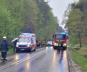 Wypadek na drodze nr 42 w Brodach. Zderzyły się dwa auta osobowe