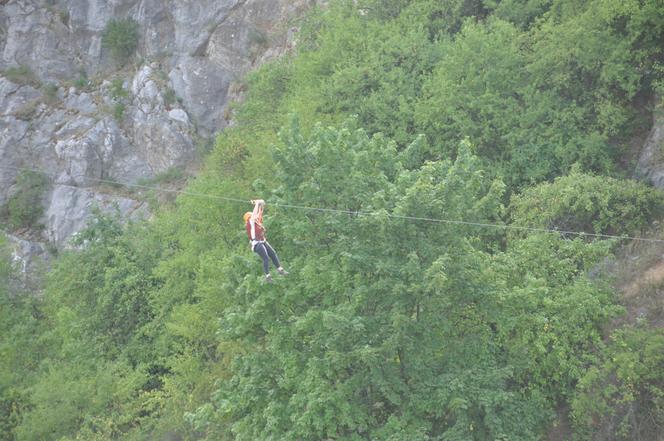 Park linowy Tyrolka na Kadzielni w Kielcach zaprasza