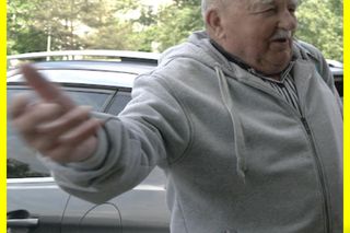 Polacy WŚCIEKLI na Nawrockiego! OSZUKAŁ STARUSZKA! On nie ma SERCA. Kłamstwo! To PORZĄDNY człowiek!