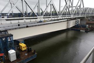 Szczecin: Nowy most płynie na miejsce