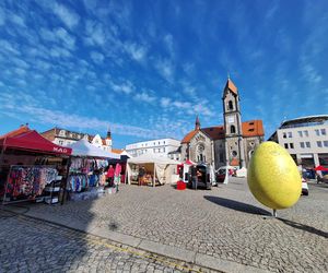 Tarnogórski Jarmark Wielkanocny powraca. Miasto podało datę wiosennego wydarzenia. Nie zabraknie jaja