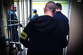 Tragedia w Zabrzu. Brat zamordował brata nożem kuchennym. Kilkadziesiąt ciosów