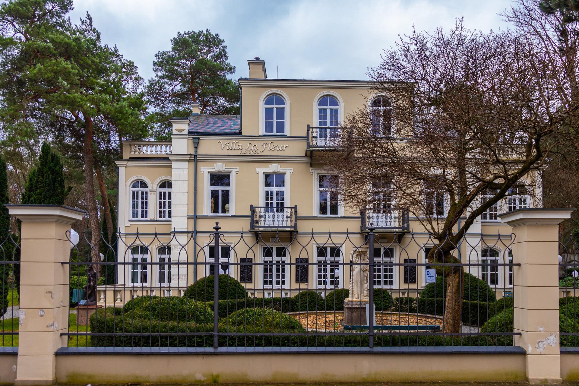 Konstancin-Jeziorna. Zabytkowe wille odzyskują dawny blask - zobacz wyremontowane rezydencje