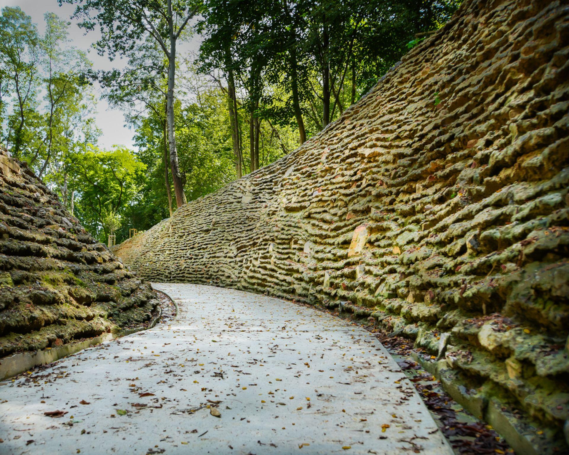 Park pod Kopcem Powstania Warszawskiego