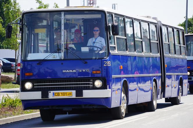 Zlot zabytkowych autobusów 2022 w Bydgoszczy [ZDJĘCIA] 