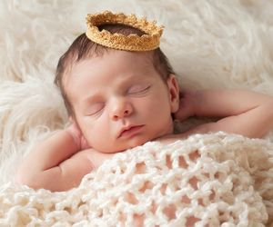 Zapomniane imię dla chłopca. Dziś już nikt o nim nie pamięta, a jego dźwięk budził Anioły. Śpiewała o nim Beata Kozidrak. Oznacza umiłowanego Bogu 